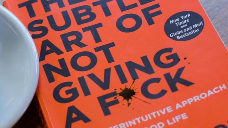Summary of book The subtle art of not giving a fuck by Mark Manson